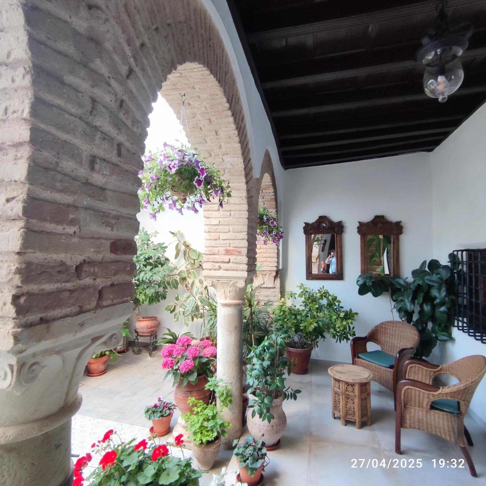 El Patio De Regina Apartment กอร์โดบา ภายนอก รูปภาพ
